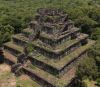 Загадъчната пирамида Кох Кер и нейните странни ритуали