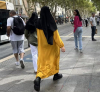 Френските училища върнаха у дома десетки момичета, носещи мюсюлманска абая