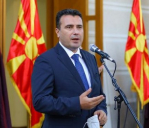 Заев: Даже и да искаме, не можем да впишем утре българите в македонската конституция