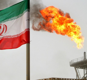 Иран увеличава производството на петрол въпреки санкциите на САЩ