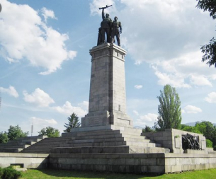 Андрей Ковачев към ГЕРБ-СДС: Да премахнем всички комунистически паметници в София и страната!