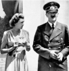 Хитлер бил женкар, Ева Браун се простреляла от ревност