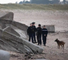 Френски „нарко-туризъм“ - изплувал кокаин привлича туристи на плажа