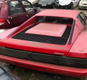 Откриха колекционерско Ferrari на наказателен паркинг