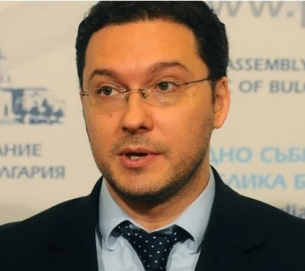 Даниел Митов разкри как Борисов го издигна за премиер от ГЕРБ и какъв кабинет прави