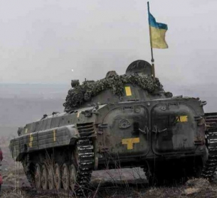 Половината от цялата украинска армия е стоварена в Донбас
