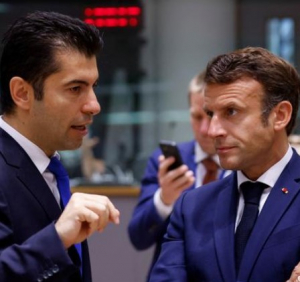 България одобри френското предложение за Северна Македония