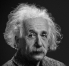 Писмо, в което Айнщайн написал прочуто уравнение, продадено за $ 1,2 млн.