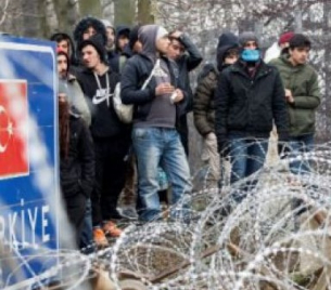ЕС отпуска 325 млн. евро за бежанците в Турция