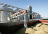 Русия удря украински пристанища и зърнени складове вече и по Дунава