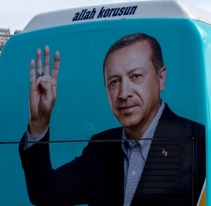 На два континента! Ердоган и Кълъчдароглу ще проведат митингите си в Истанбул в един и същи ден