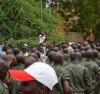 Хиляди привърженици на хунтата в Нигер отпразнуваха прогонването на френския посланик