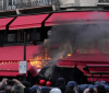 Протестите подпалиха любимата бирария на Макрон