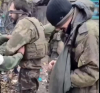 Показаха пленяването на украински военни в Павловка