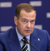 Медведев: Имаме подходящи ракети за &quot;германския завод за танкове&quot;