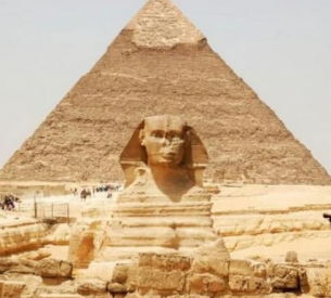Трагедия на египетските пирамиди