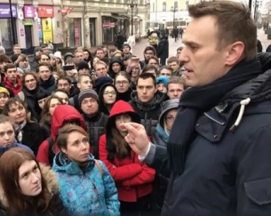 Навални измами учениците със стар номер от “Туитър”