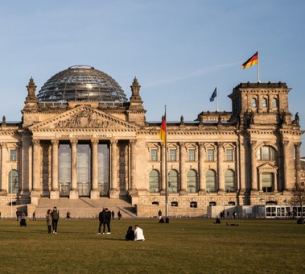 Искат Германия да промени конституцията за специална защита на малцинствата