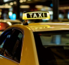 Незрящ по документи мъж кара такси