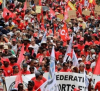 Франция излезе на улицата, невиждани протести срещу пенсионната реформа