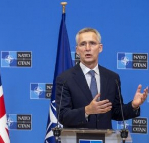 Столтенберг: НАТО обмисля дълсрочно присъствие на бойни групи в района на Черно море