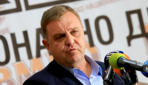 Красимир Каракачанов: Путин се бъзика с Европа с дрончетата, смешни сме в отбрана