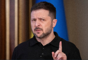 Зеленски: Украинците няма да дадат земята си на окупаторите