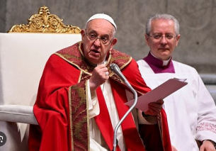 Папа Франциск към италианските епископи: В семинариите ни има твърде много педерасти. Не трябва да ги обучавате за свещеници