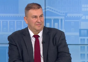 Емил Радев: Решението за референдум за еврото е противоконституционно