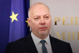 Премиерът: Радев чертае политическия си проект в надпревара с &quot;Възраждане&quot;. Създаде недоумение в европейските институции