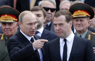 Медведев: Украинците не искат да попаднат в адската месомелачка заради амбициите на САЩ