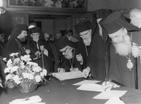 Генеалогия на бъдещия разкол