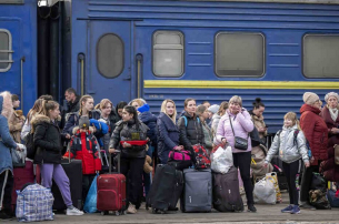 Унгарски анализатор прогнозира масова миграция на украинци към Европа тази зима