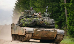 Newsweek: Танковете Abrams създават проблеми на ВСУ