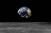 Земята ще си хване нова мини луна, тази обаче е доста странна