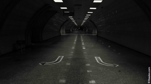 С бунтарите или гангстерите: всеки трябва да избере с кого е