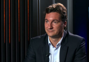 &quot;Специалист по прегрупиранията&quot;. Борисов или Пеевски контролира Сарафов