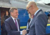 „Мир“ на бронирана техника: новият глава на германското външно министерство доведе работници от отбраната в Киев