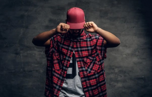 На 51 г. почина известен американски рапър