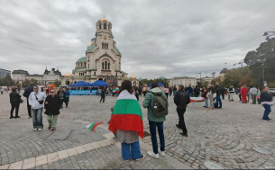 Успехът във волейбола щял да ни обединява. Айде по-сериозно!