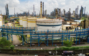 Bloomberg: 380 милиона барела руски петрол стоят непродадени – индийските рафинерии спряха покупките