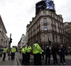Двама тийнейджъри са били намушкани до смърт в Лондон