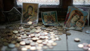 МВР ще пази децата с икони и балони. Кой поръча този абсурд?