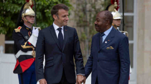 FAZ: Габонските военни сложиха край на 50-годишното управление на семейството Бонго Ондимба в бившата френска колония
