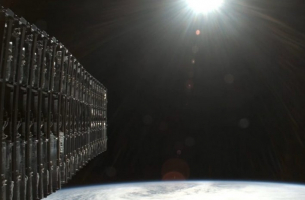 Слънчевата активност вади от строя спътници Starlink на SpaceX