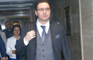 Неочаквано: Даниел Митов се оттегля! Няма да е външен министър
