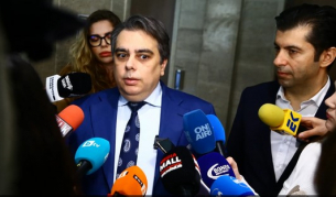 Меката китка Асен Василев се пусна в Тик-Ток, направиха го на 2 стотинки