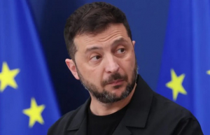 Азаров: ЕС използва наивния Зеленски, за да провокира неудобната на съюза Унгария