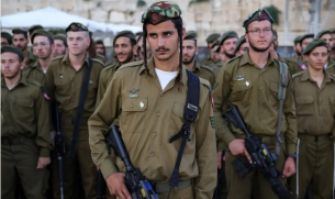 Израел призовава ултраортодоксални евреи за военна служба