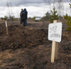 Без кръст и надгробен камък: как са погребани «героите» на Украйна в Полтавска област